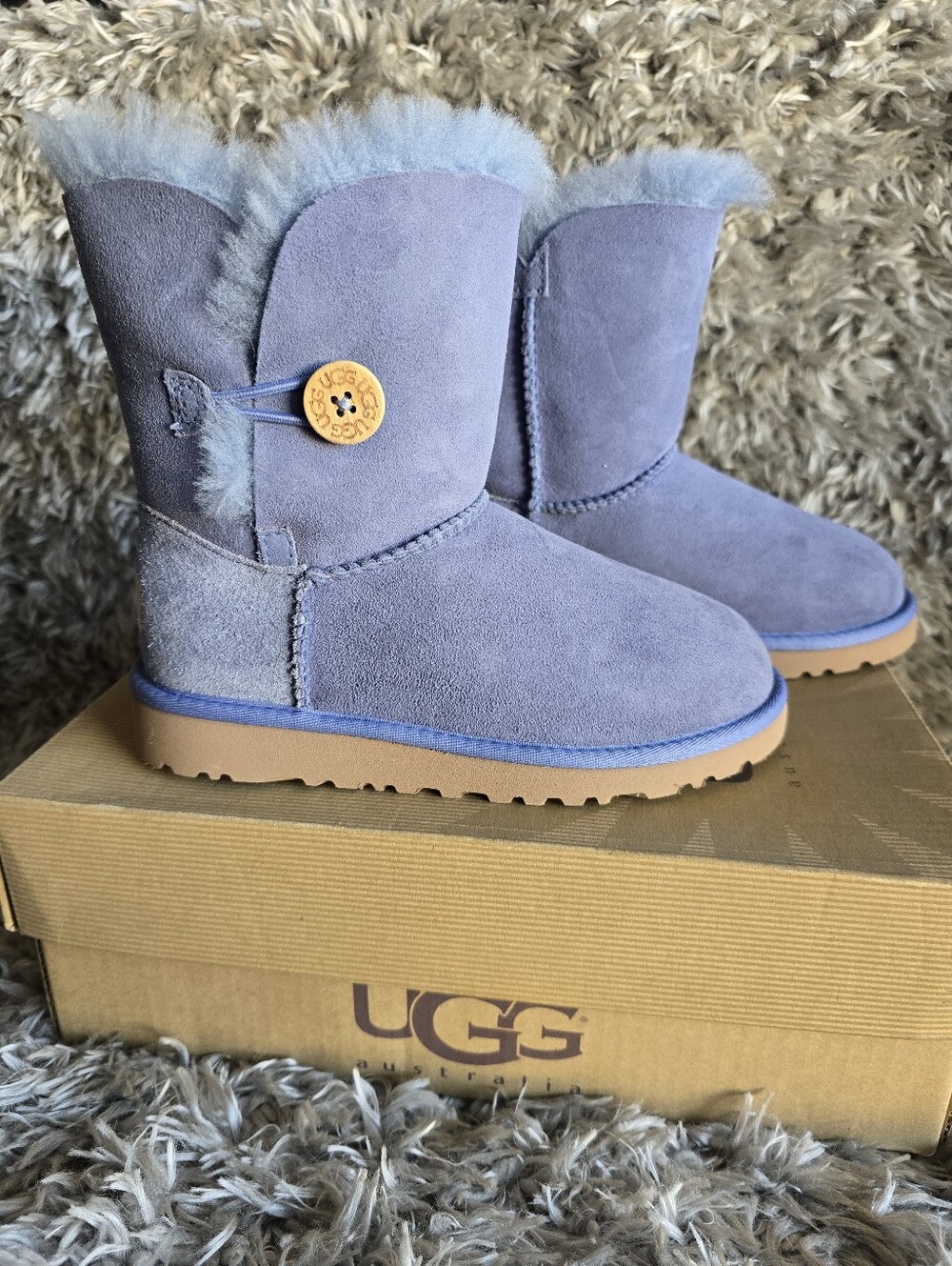 UGG Kids Classic Button Boot in Lavender